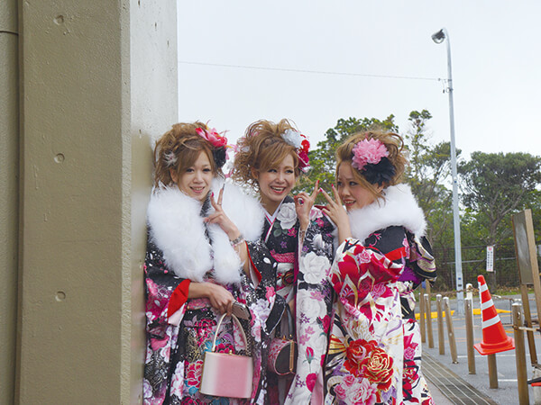 MRワゴン スズキ 夢を持って行動する♪ ミーズーさん（左から2番目） Okinawa's SnapShot