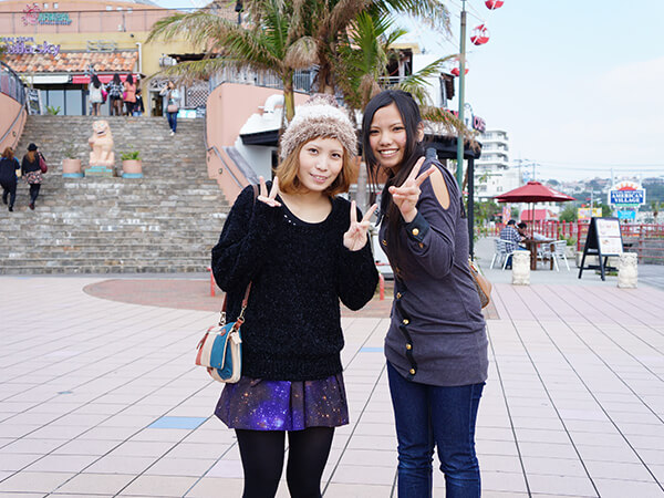 ハマーＨ２ ハマー パワフルな見た目！ セイカさん（右) Okinawa's SnapShot