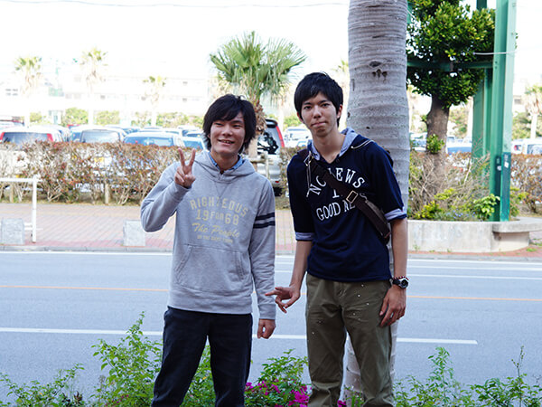 オプティ ダイハツ クラシカルなデザイン だいちさん（左) Okinawa's SnapShot