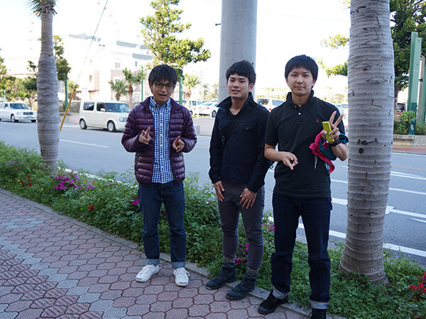 マークX トヨタ フォルムがいい チバさん（左から２番目) Okinawa's SnapShot