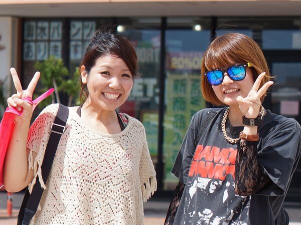 bB トヨタ  かっこいいから☆ すっちーさん(左) Okinawa's SnapShot