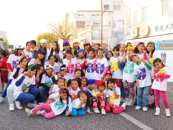 日産 セレナ 今日は楽しんでください♪今後も応援宜しくお願いします。 WHATS UP AKEMI DANCE SCHOOL Okinawa's SnapShot